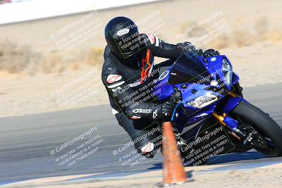 media/Jan-08-2022-SoCal Trackdays (Sat) [[1ec2777125]]/Turn 15 Inside (950am)/